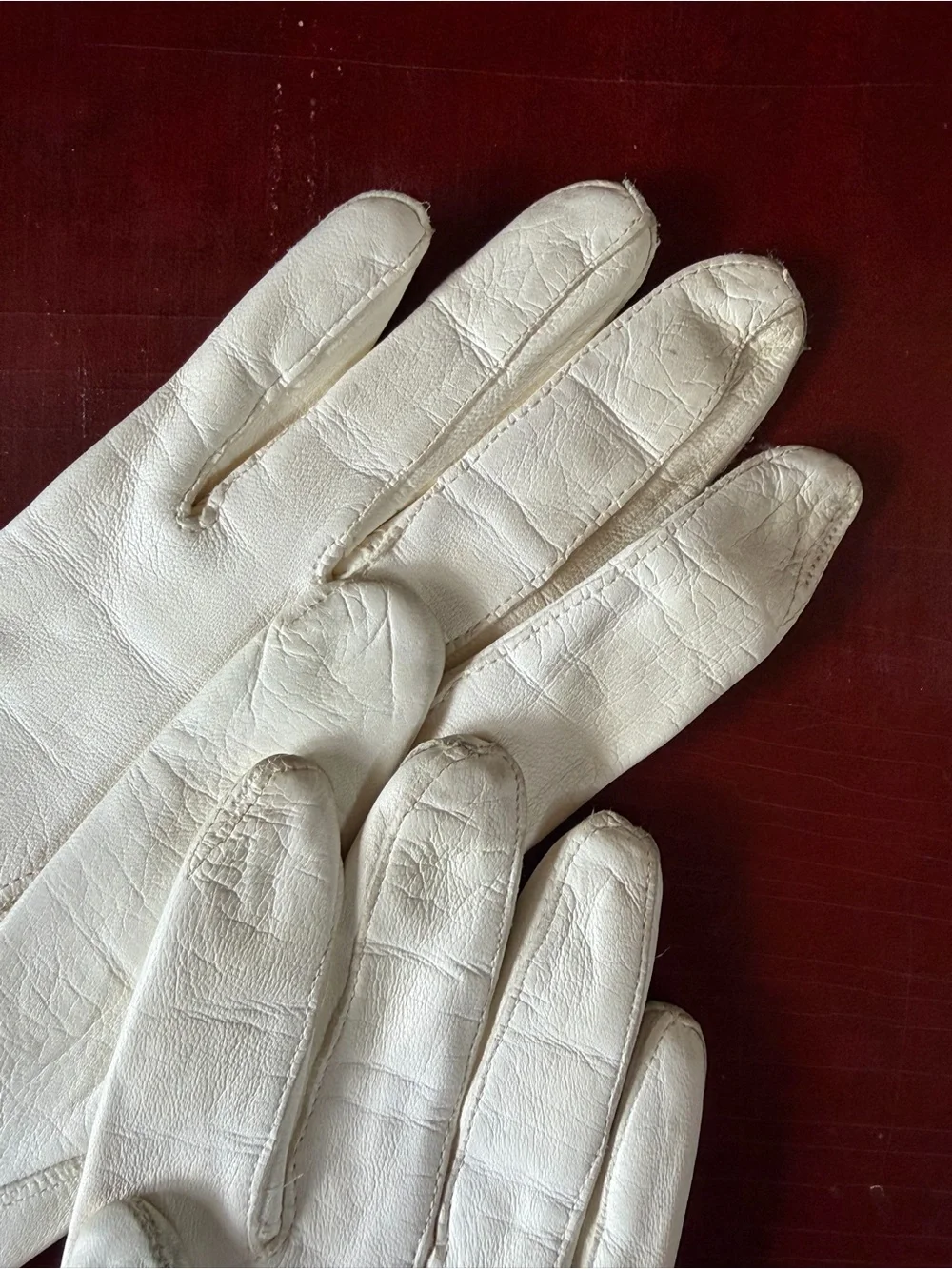 Vintage Ivory Leather Dress Gloves Size 7 Soft Leather Wrist Length Women’s